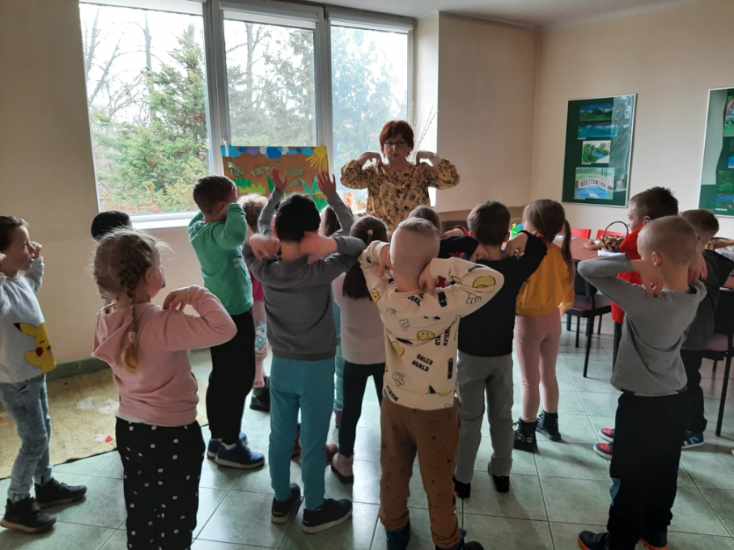 Czekamy na święta! – odwiedziny przedszkolaków w Filii nr 1