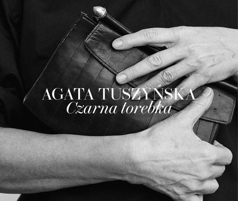 Czarna torebka – Agata Tuszyńska